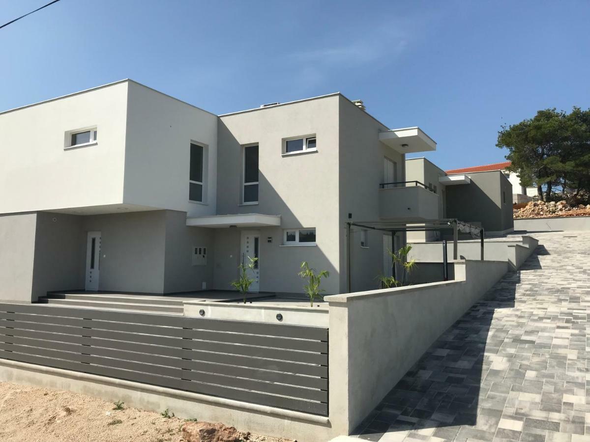 Villa Miggelangelo Tisno Eksteriør bilde