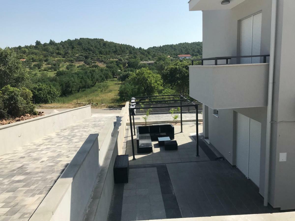 Villa Miggelangelo Tisno Eksteriør bilde